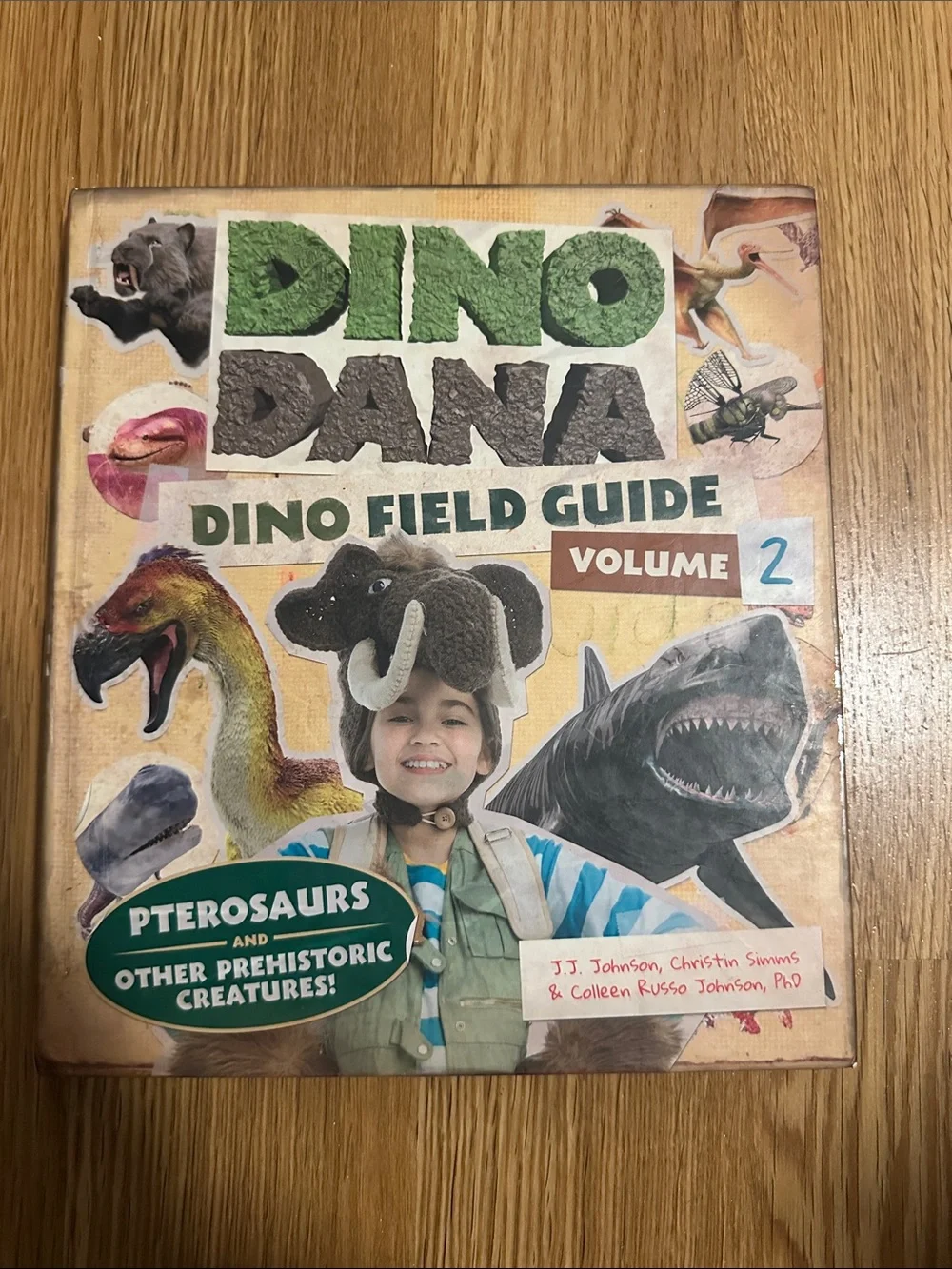 🍁 Dino Field Guide Volume 2 Book